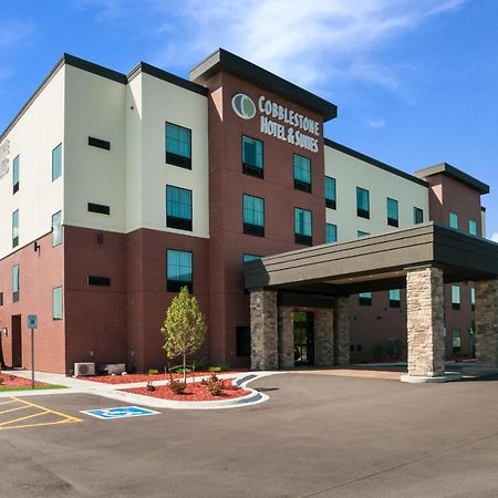 Cobblestone Hotel & Suites Appleton International Airport Neenah Bagian luar foto